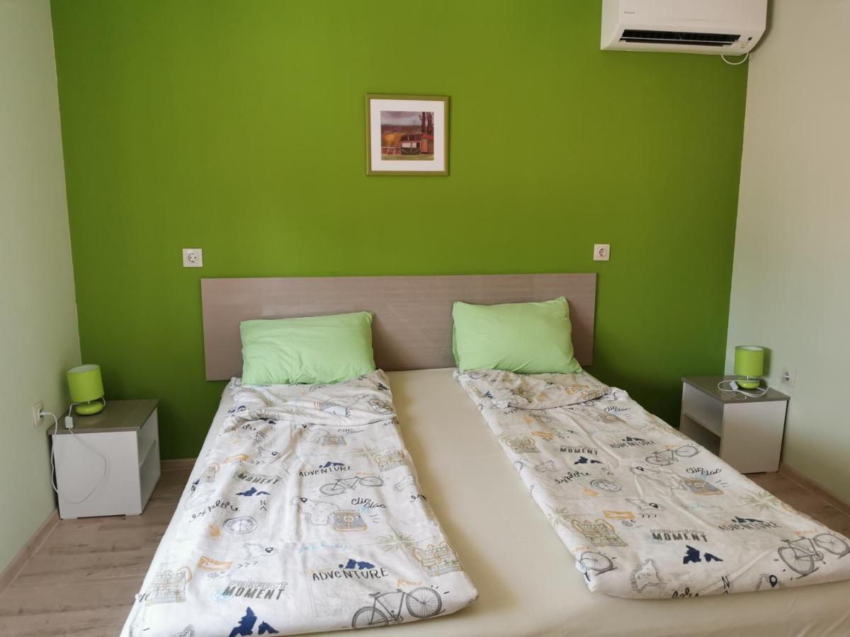 Rose Valley Guest House Kazanlak Exterior photo