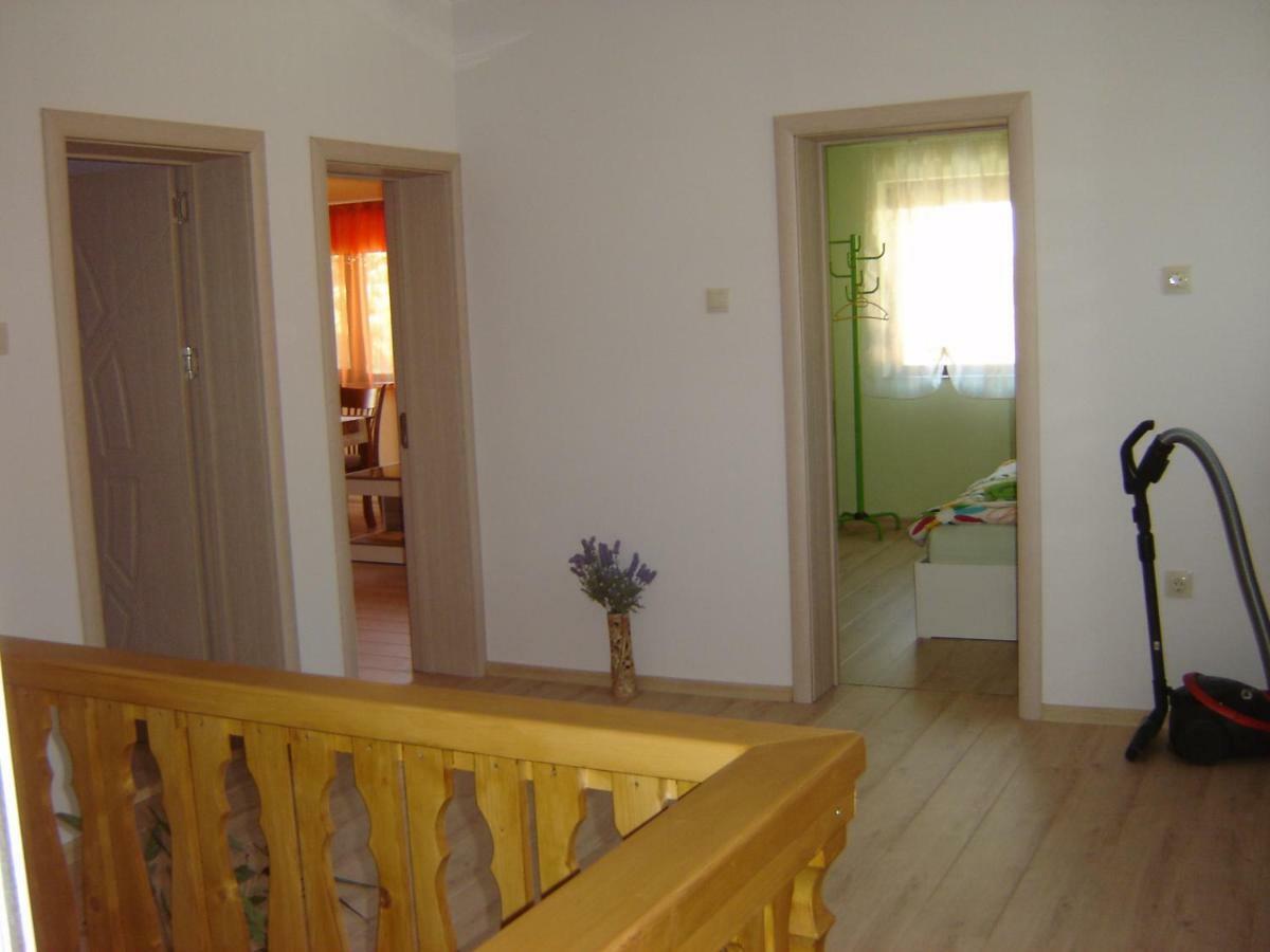Rose Valley Guest House Kazanlak Exterior photo